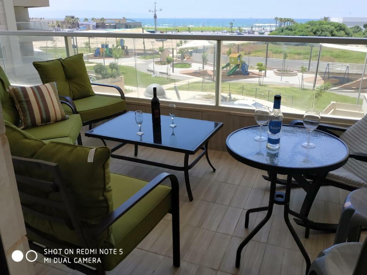 עכו דירה חדשה ליד הים- Akko-Brand New Apartment Exterior foto